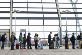 中国赴日2195航班被取消4.4万人受影响(图)