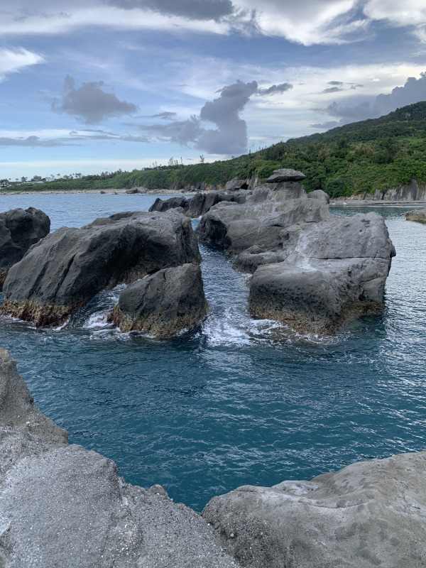 东海岸 风景 台东 石雨伞 山 海