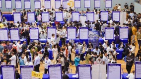 中共统计局称9月青年失业率17.7遭群讽(组图)