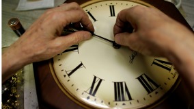 又到调表日美国人:一年两次太折腾(图)