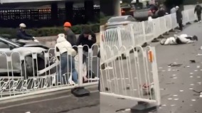 又獻忠了南京比亞迪猛撞多人死傷國內封鎖海外瘋傳(圖)