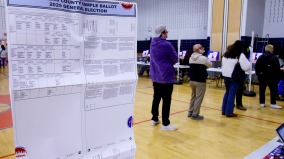 紐約市今日投票新市長與六項提案受矚目(圖)