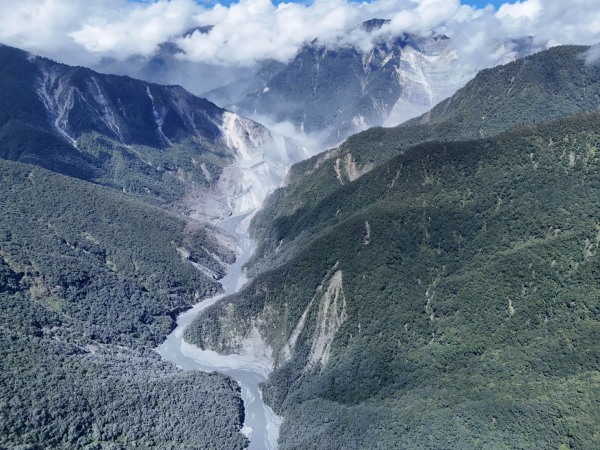 花莲 马太鞍溪 堰塞湖 光复 铲子超人 佛祖街
