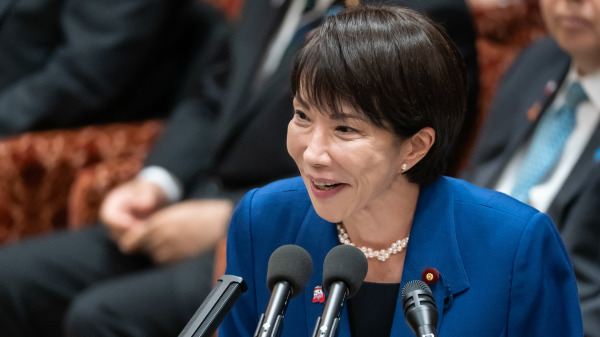 2025年11月7日:日本首相高市早苗在东京国会众议院预算委员会会议上致词。