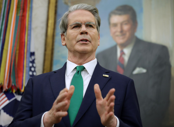 美国财政部长斯科特.贝森特(图片来源: Alex/Wong/Getty Images)