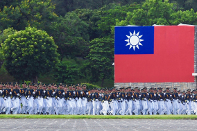 美国宣布111亿美元对台军售包括海马斯与自走炮(图)