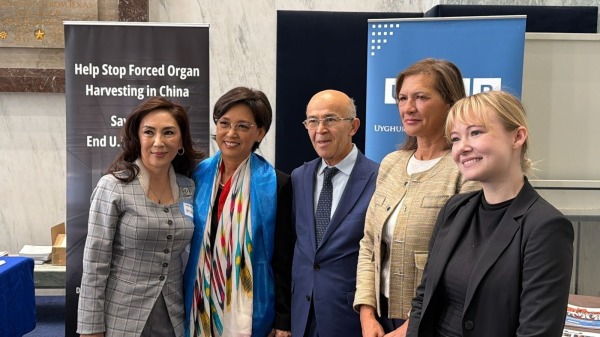 眾議院外委會印太小組主席金映玉(左二)與維吾爾人權項目的成員們合影,並聽取了他們的訴求