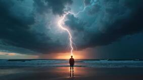 真實版遭遇雷擊覺醒超能力(圖)