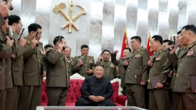 朝鮮「歡樂組」再現高官在白頭山辦酒池肉林淫亂派對(圖)