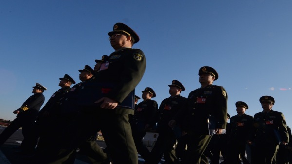 在表面光鮮熱鬧的背後，中共軍隊卻亂象紛呈