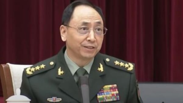 圖為何宏軍出席2025年首都軍政座談會。（視頻截圖）