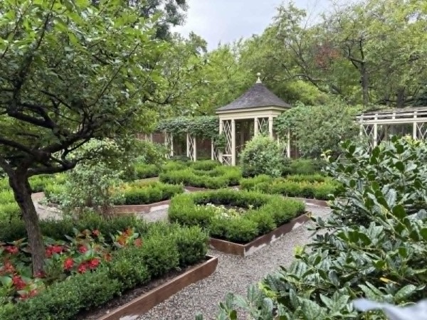 ​​​​​​​18世紀的花園。