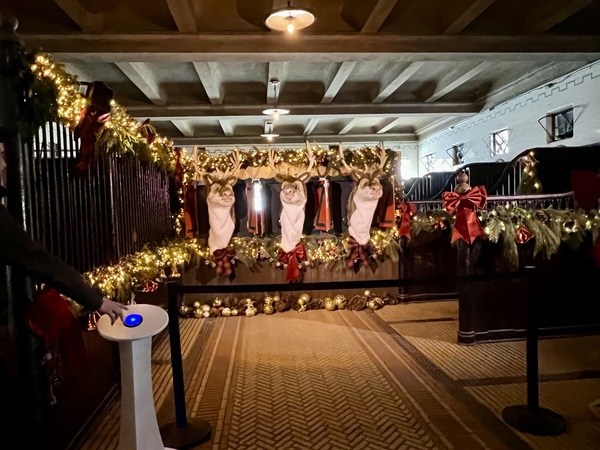 馬廄裡唱歌的「馴鹿」