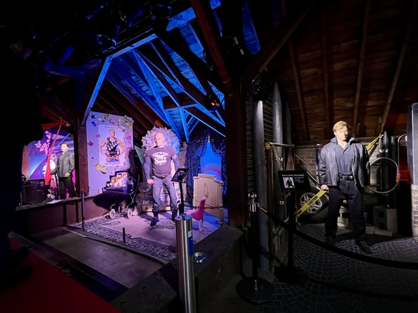 演藝名人蠟像展