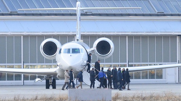 瑞士滑雪胜地酒吧大火致40死