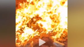 四川菜地突冒数米高火焰连烧8天多日下雨不灭(组图)