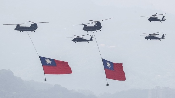2026双十国庆,国旗机队升空。(图片来源:中央社)