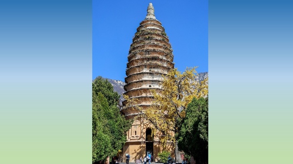 建於北魏時期的鄭州嵩岳寺塔