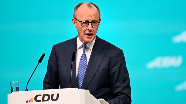 2026年2月20日,德國總理兼德國基督教民主聯盟(基民盟)主席梅爾茨在德國南部城市斯圖加特舉行的德國基督教民主聯盟(基民盟)黨代會上發表開幕致詞。(THOMAS KIENZLE / AFP via Getty Images)(