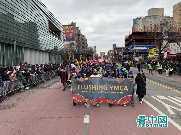 2026年2月21日是中国黄历丙午马年(火马年)大年初五,美国纽约黄历新年游行在最大的华人社区法拉盛中心区域盛大登场