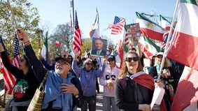 伊朗政權崩潰在即:民眾慶祝流亡王儲呼籲行動(圖視頻)