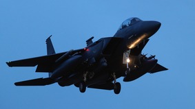 三架美国F-15战斗机在科威特被友军误击坠毁(图)