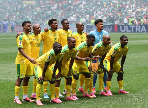 2026年6月11日,在墨西哥墨西哥城體育場舉行的2026年國際足聯(FIFA)世界盃A組比賽中,南非隊在對陣墨西哥隊賽前合影留念。