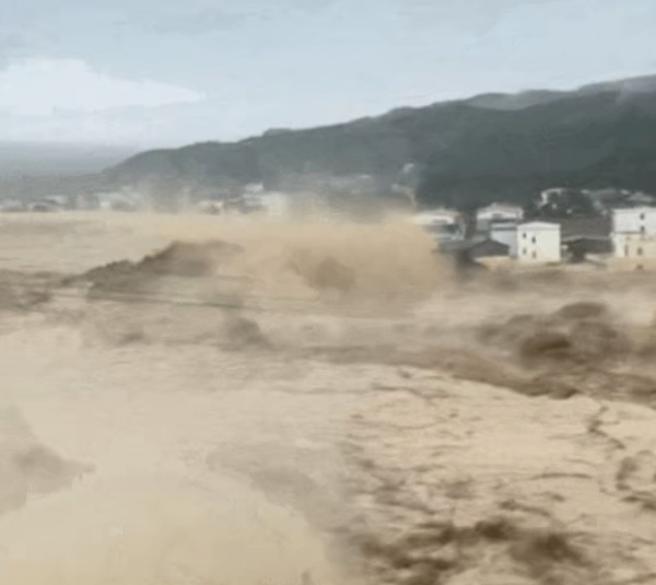 六藍水庫