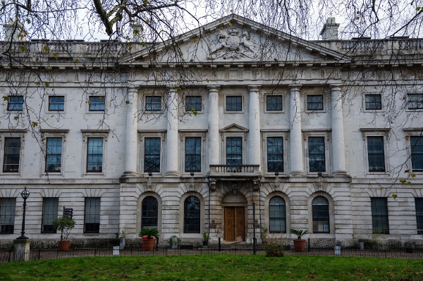 2024年11月25日，英国伦敦塔村自治市（Tower Hamlets）的皇家铸币厂旧址（Royal Mint Court），这里是中国拟建新驻英大使馆的地点。