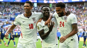 英格兰6比4力克法国夺世界杯季军萨卡帽子戏法(图视频)