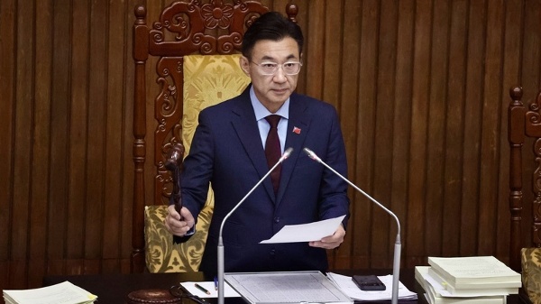 立法院28日三讀通過民法第1223條修正案，正式刪除兄弟姊妹特留分，讓財產分配更能依循立遺囑者本意，立法院副院長江啟臣敲槌通過。