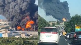 青岛仓库大火传被员工献忠火焰黑烟爆燃场面骇人(图)