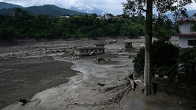 西藏泥石流致3死265失聯家屬：妻子和項目部約60人失聯(圖)