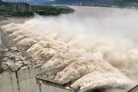 中共「暗中洩洪」屈原故里遭強降雨直線距三峽大壩僅600米(圖)