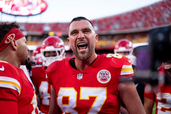 2026年9月14日，堪薩斯城酋長隊球星特拉維斯．凱爾西（Travis Kelce）在對陣丹佛野馬隊賽前。