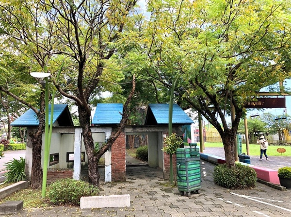 台灣宜蘭火車站旁邊幾米公園