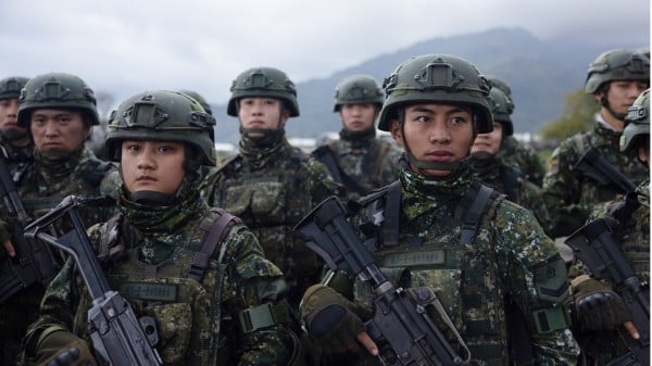 2024年1月31日，台灣台東舉行的軍事防禦演習中（圖片來源：Annabelle Chih/Getty Images）