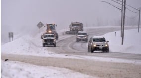 暴雪来袭纽约近千航班取消当局发布出行警告(图)