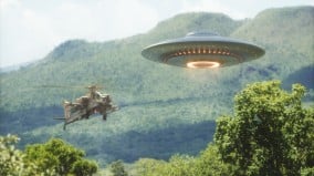 近距离外星接触祖父驾驶直升机靠近UFO(图)