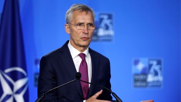 7月11日，北約秘書長延斯·斯托爾滕貝格（Jens Stoltenberg）在北約峰會期間參加新聞記者會。