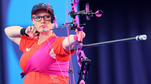 英國射箭運動員葛林翰（Jodie Grinham）在巴黎帕運女子複合弓個人賽項目中勇奪銅牌，成為帕運首位奪牌的懷孕運動員。