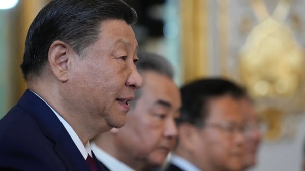 图为2024年5月6日，betway必威体育官网
国家主席习近平在巴黎爱丽舍宫与法国总统和代表举行会议。（图片来源：THIBAULT CAMUS/POOL/AFP via Getty Images）