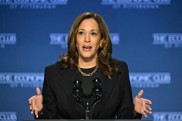 2024年9月25日，美國副總統、民主黨總統候選人賀錦麗（Kamala Harris）在賓州匹茲堡的競選活動中發表講話。