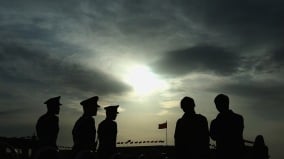 被權力羞辱兩年只因12個字留言(組圖)