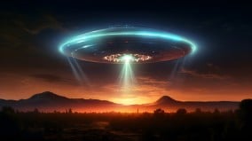 巨大UFO夜空現身當晚E-3哨兵式預警機開始行動(圖)