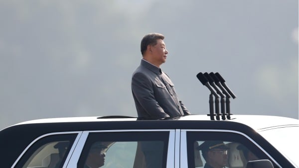 四中全会诡异习近平连任军委主席暗藏危机(图)