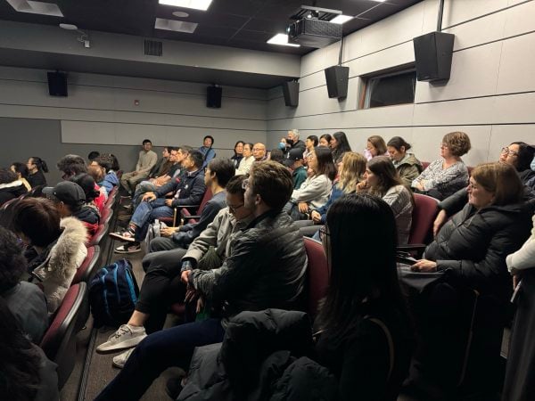 2025年11月7日晚，在加拿大多伦多大学放映了获奖纪录片《国有器官》。