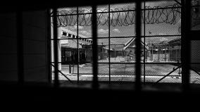 中國重刑犯泰監獄服刑享VIP待遇頂級女模直送令人震驚(圖)