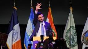 剛逃離共產紅魔又遭遇「紐約公社」(圖)