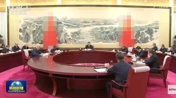 反对个人崇拜，只是反对“失控的个人”当党需要核心时，集体立刻变成合唱团